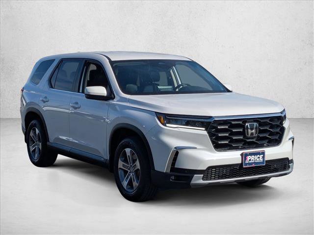 Used 2024 Honda Pilot EX-L image 3