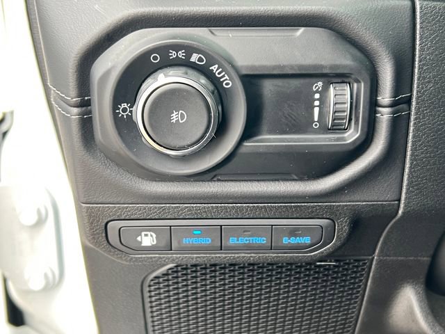 Used 2025 Jeep Wrangler Unlimited Sahara image 17