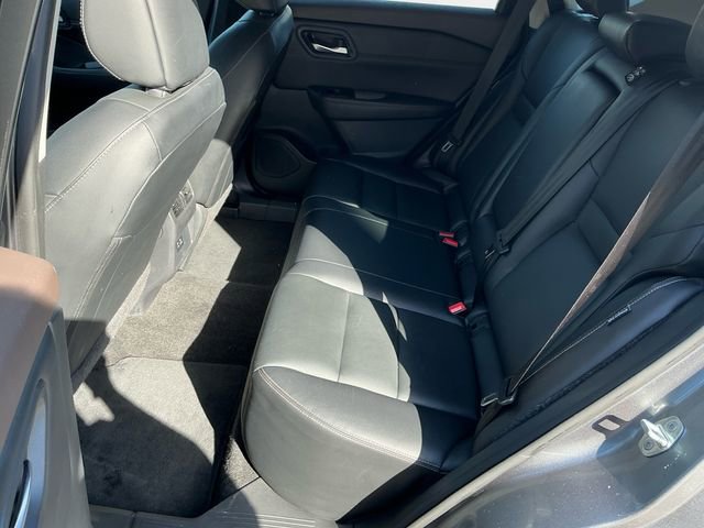 Used 2023 Nissan Rogue SL AWD/4WD image 14