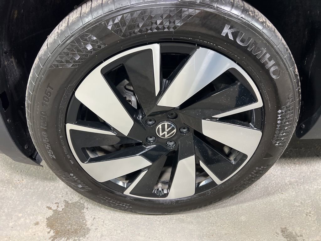 Used 2025 Volkswagen Atlas Cross Sport SE image 34