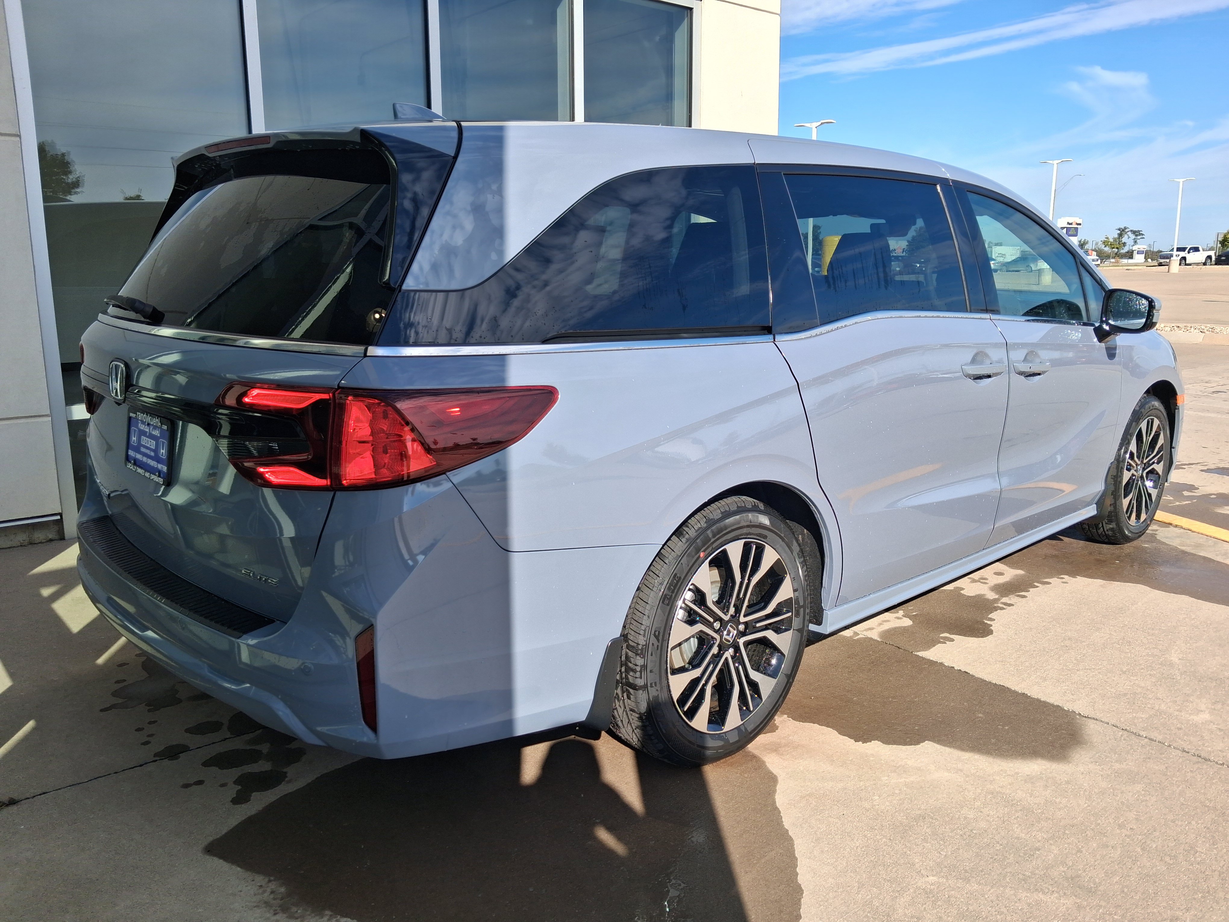 New 2026 Honda Odyssey Elite image 6