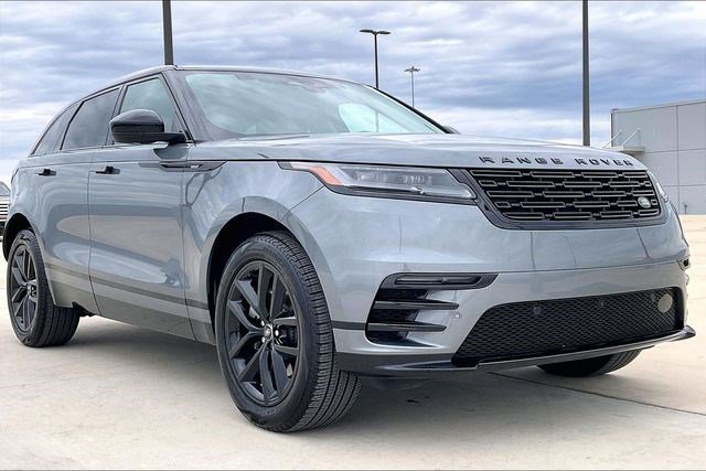 Used 2025 Land Rover Range Rover Velar Dynamic SE image 13