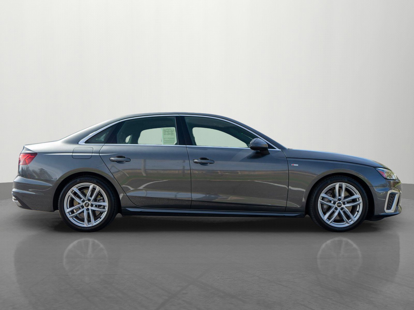 Used 2022 Audi A4 2.0T Premium Plus w/ Premium Plus Package AWD/4WD image 8