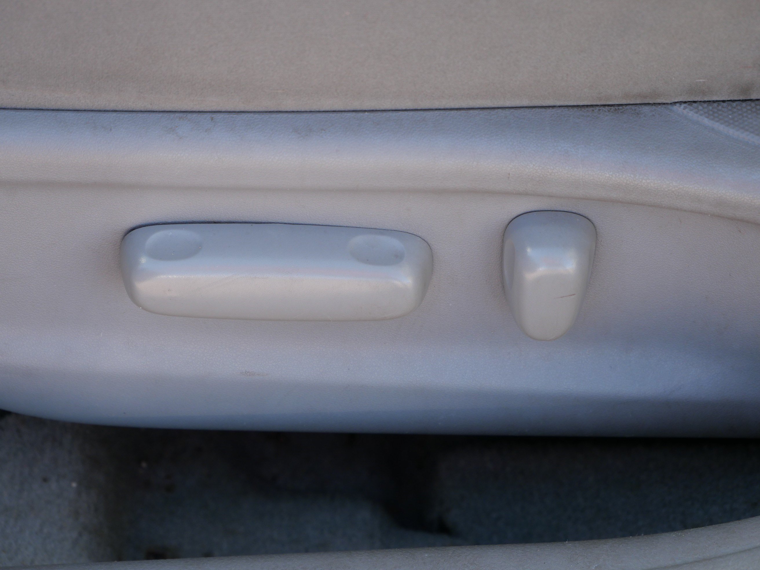 Used 2008 Toyota Camry LE FWD image 19