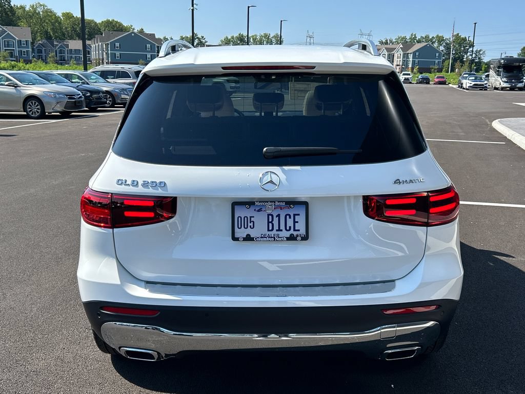 New 2026 Mercedes-Benz GLB 250 4MATIC image 6