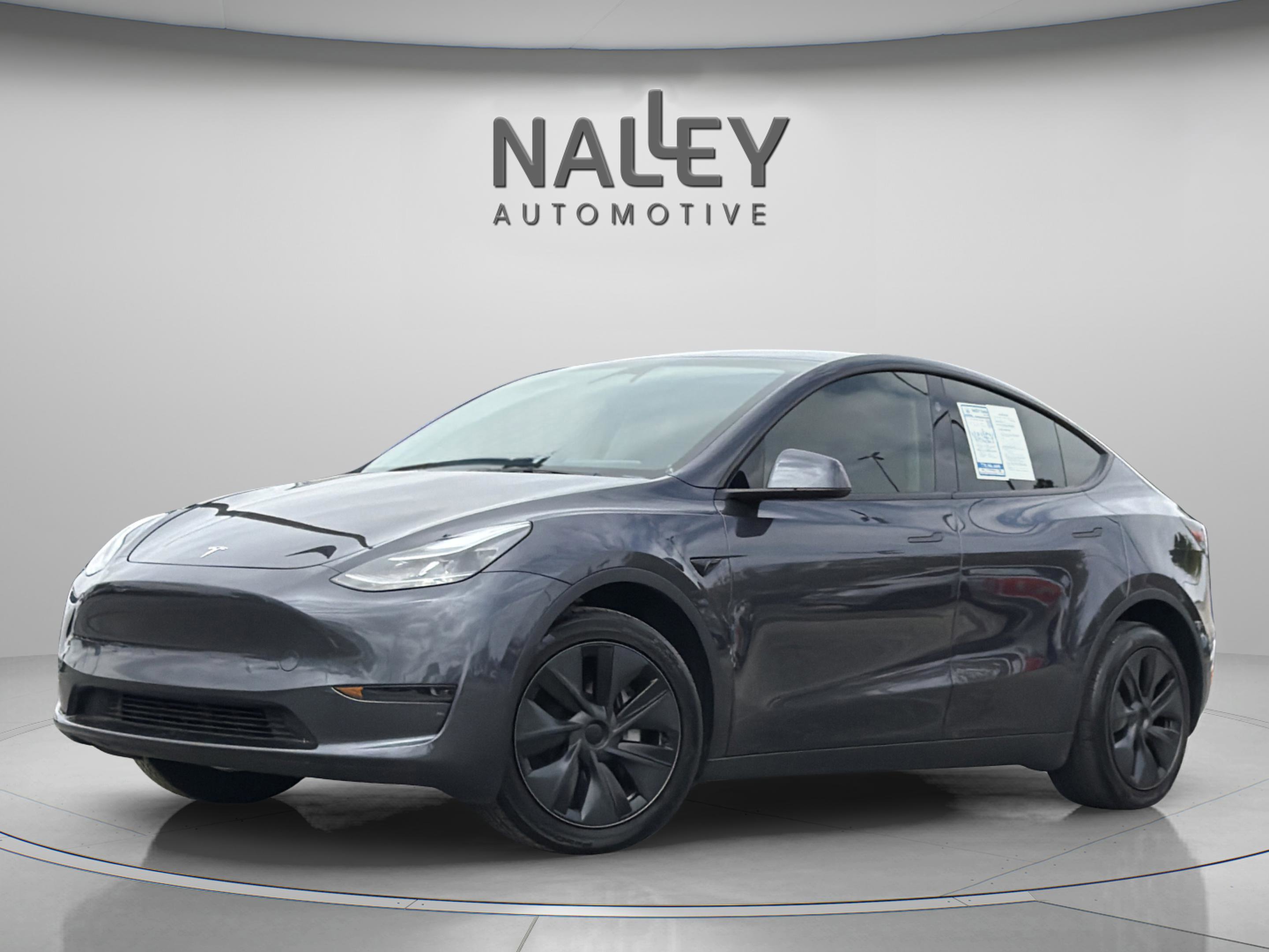 Used 2025 Tesla Model Y Long Range image 1
