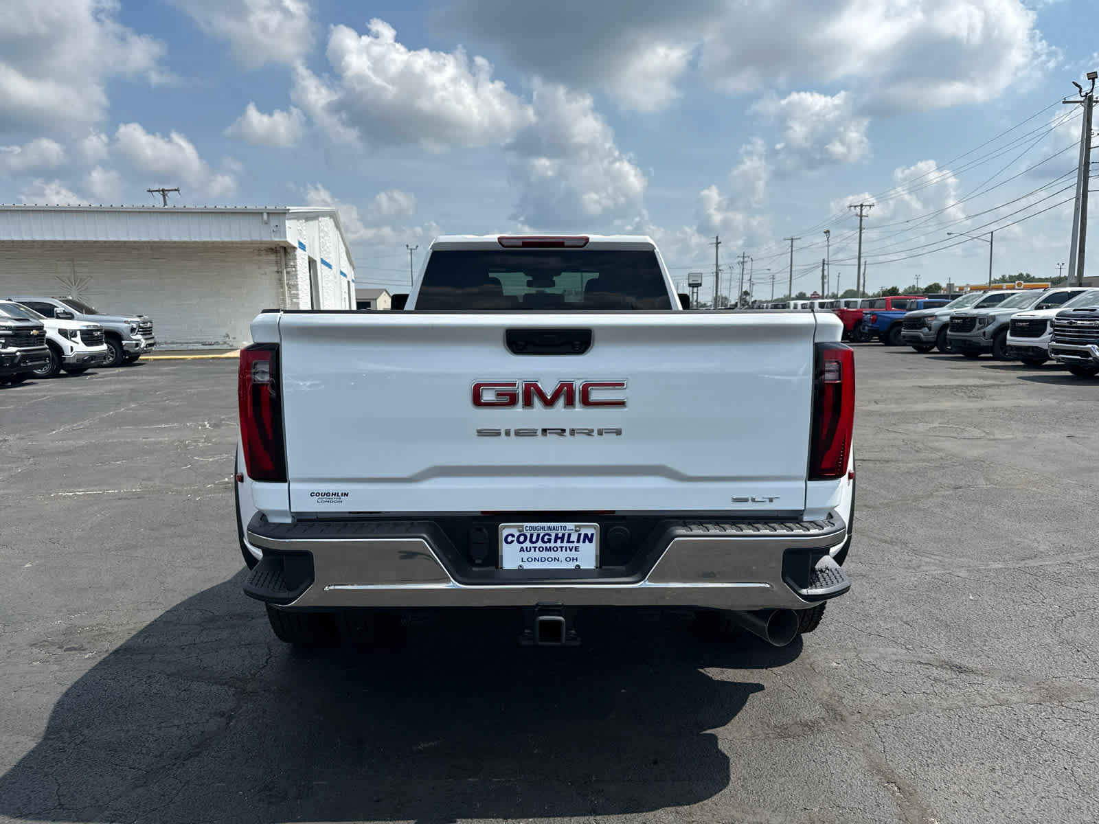 New 2026 GMC Sierra 3500 SLT w/ SLT Convenience Package AWD/4WD image 4