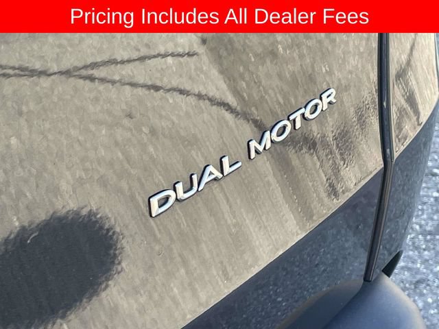 Used 2026 Tesla Model Y Long Range AWD/4WD image 12