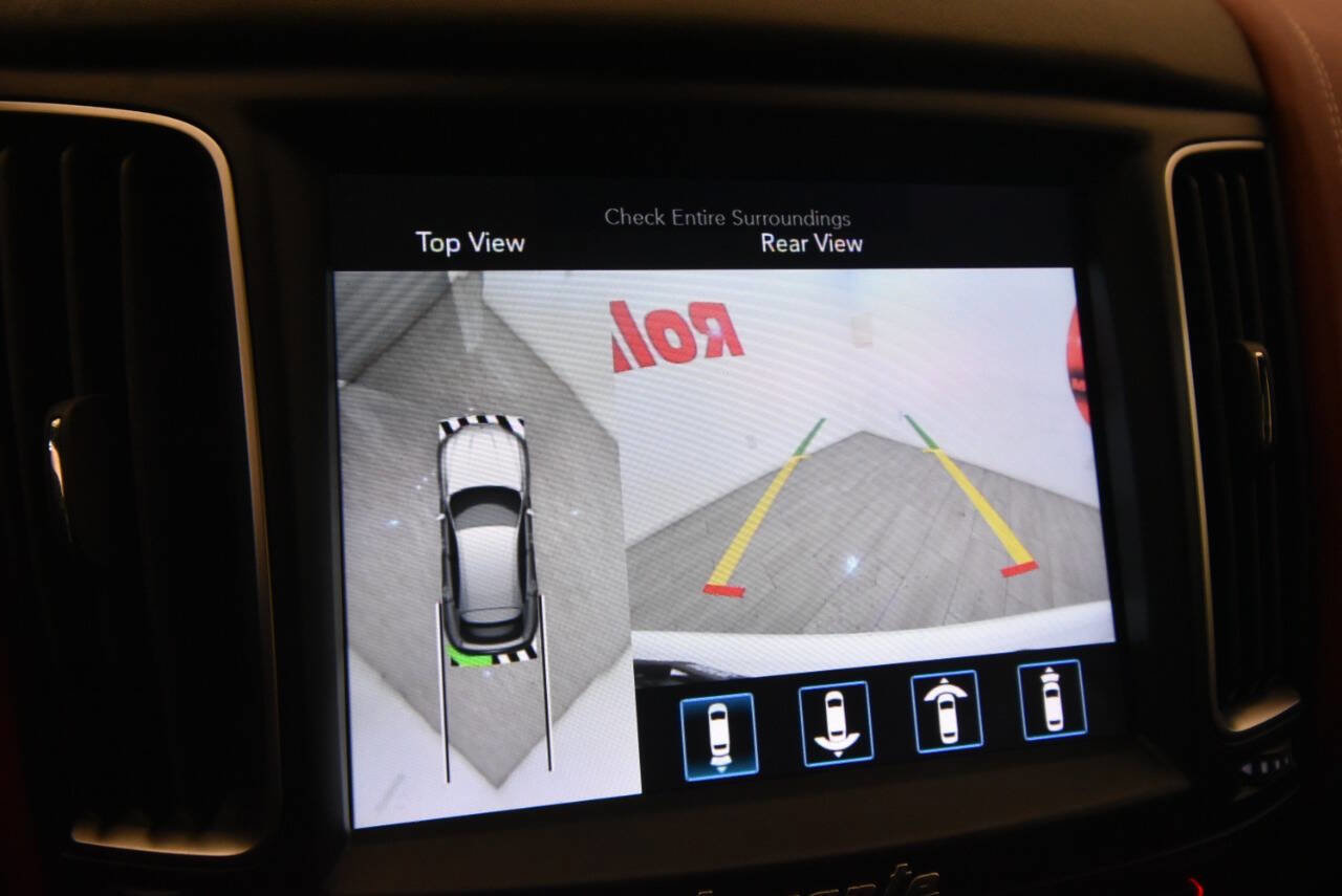 Used 2020 Maserati Levante GranLusso image 23