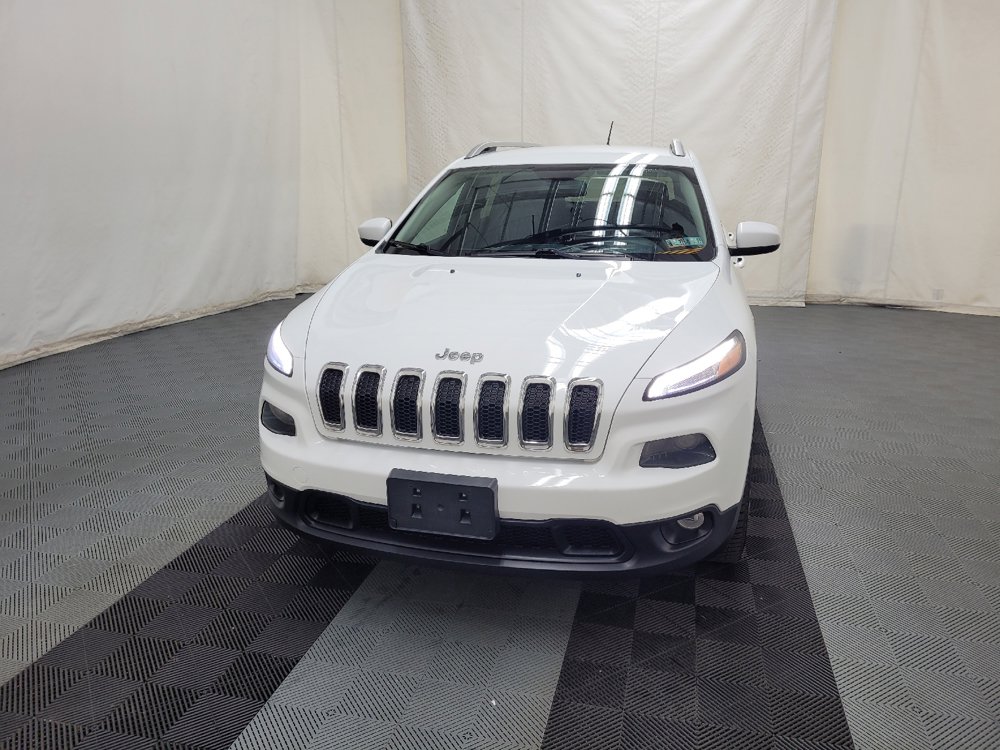 Used 2015 Jeep Cherokee Latitude w/ Cold Weather Group AWD/4WD image 15