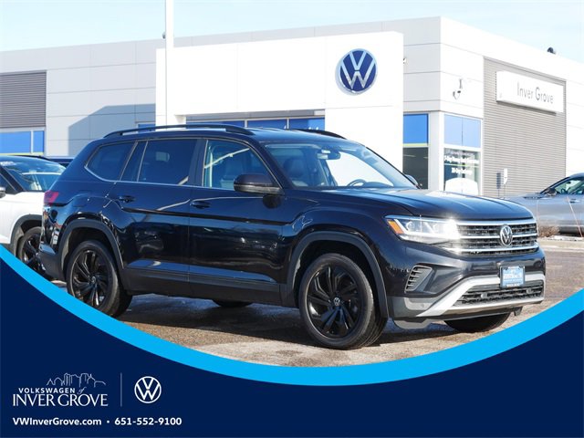 Used 2022 Volkswagen Atlas SE w/ Black Wheel Package