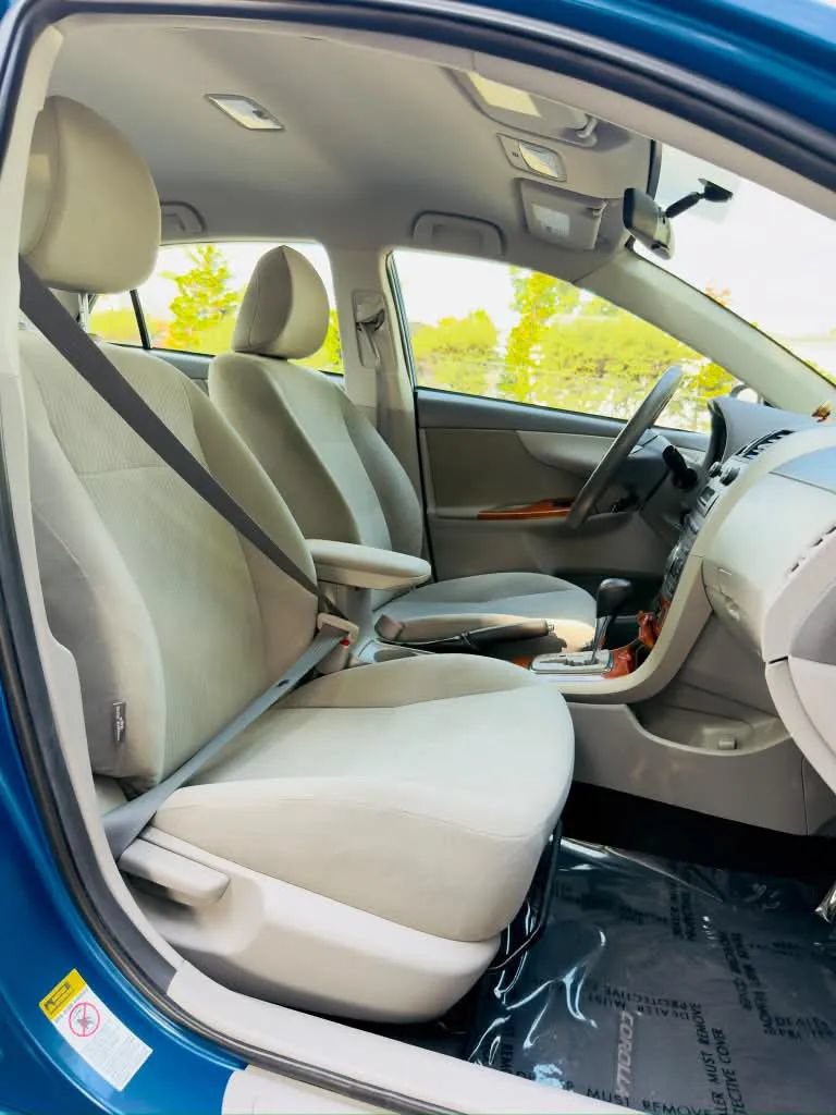Used 2010 Toyota Corolla XLE FWD image 11