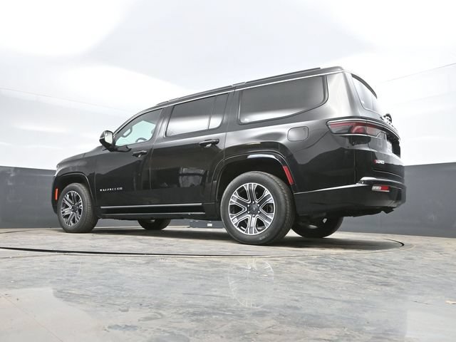 Used 2024 Jeep Wagoneer Series II w/ Flexible Seating Group AWD/4WD image 43