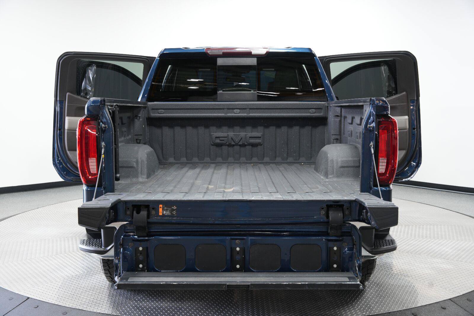 Certified 2021 GMC Sierra 1500 SLT AWD/4WD image 14