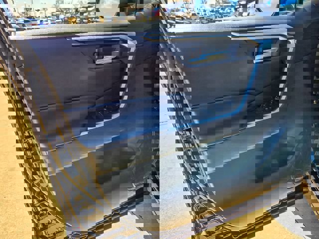 Used 2023 Toyota RAV4 XLE w/ Convenience Package image 23