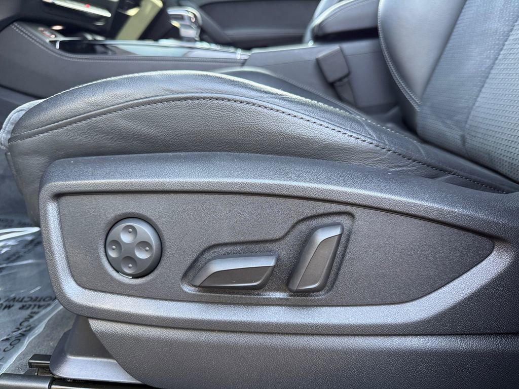 Used 2022 Audi SQ5 Premium Plus w/ Premium Plus Package image 10