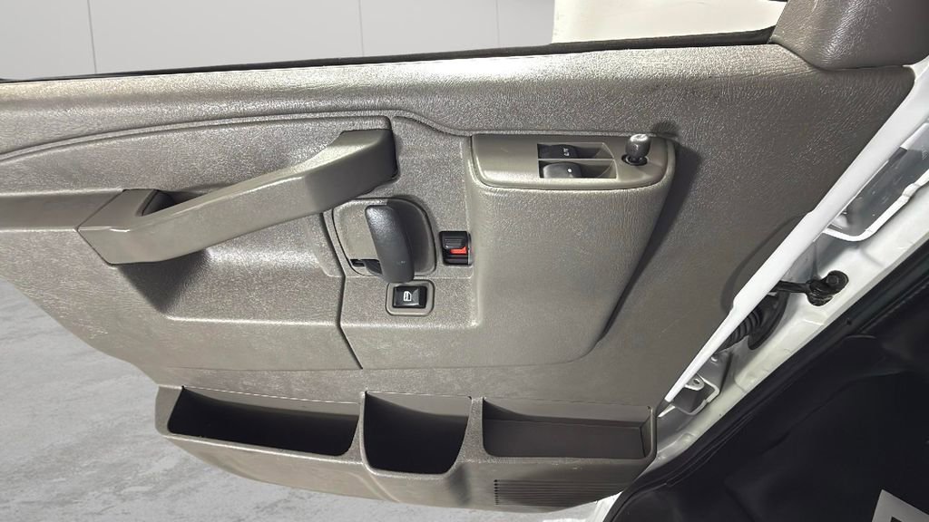 Used 2024 Chevrolet Express 2500 w/ Driver Convenience Package image 24