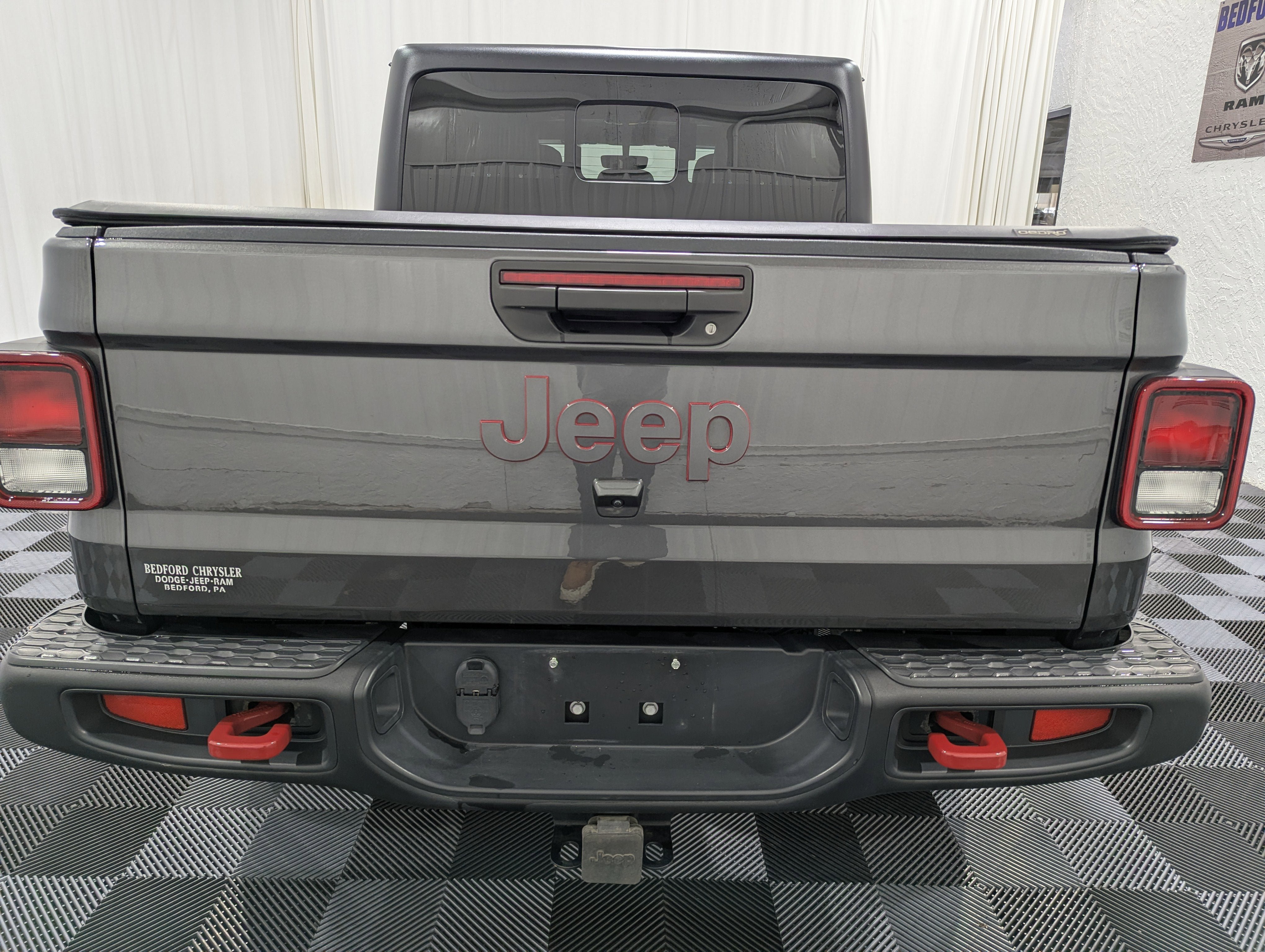 Used 2022 Jeep Gladiator Rubicon w/ Cold Weather Group AWD/4WD image 11
