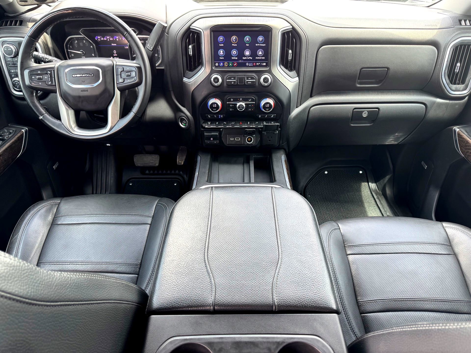 Used 2023 GMC Sierra 3500 Denali w/ Denali Black Diamond Edition image 25