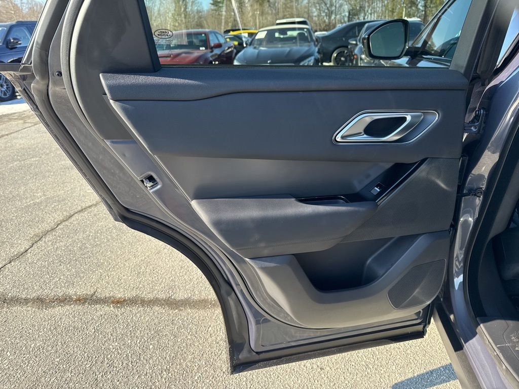 Used 2024 Land Rover Range Rover Velar Dynamic SE image 29