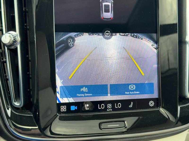 Certified 2023 Volvo XC40 B5 Plus w/ Driver Assist Package image 23