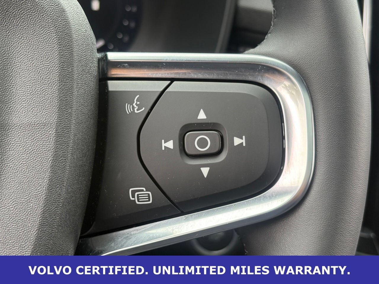 Certified 2023 Volvo XC40 B5 Plus w/ Climate Package AWD/4WD image 20