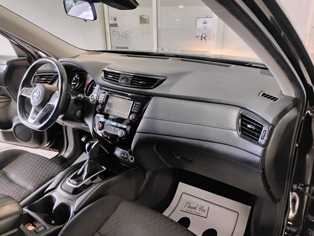 Used 2019 Nissan Rogue SV FWD image 50