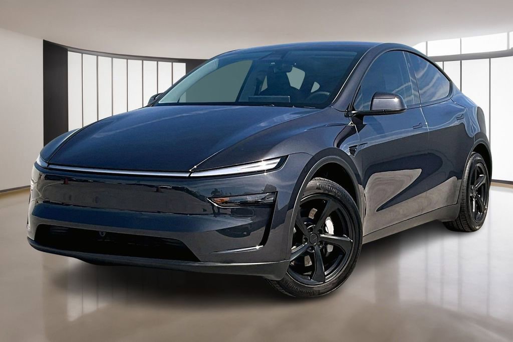 Used 2026 Tesla Model Y 2WD image 1
