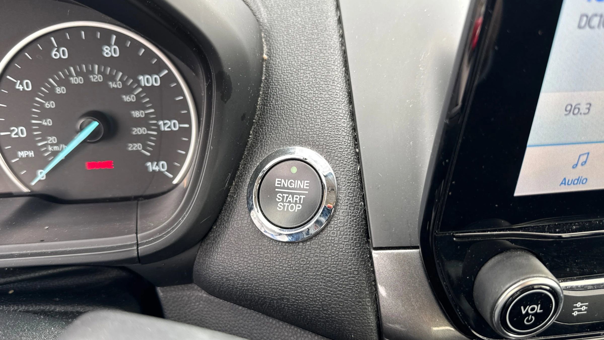 Used 2020 Ford EcoSport SE image 24