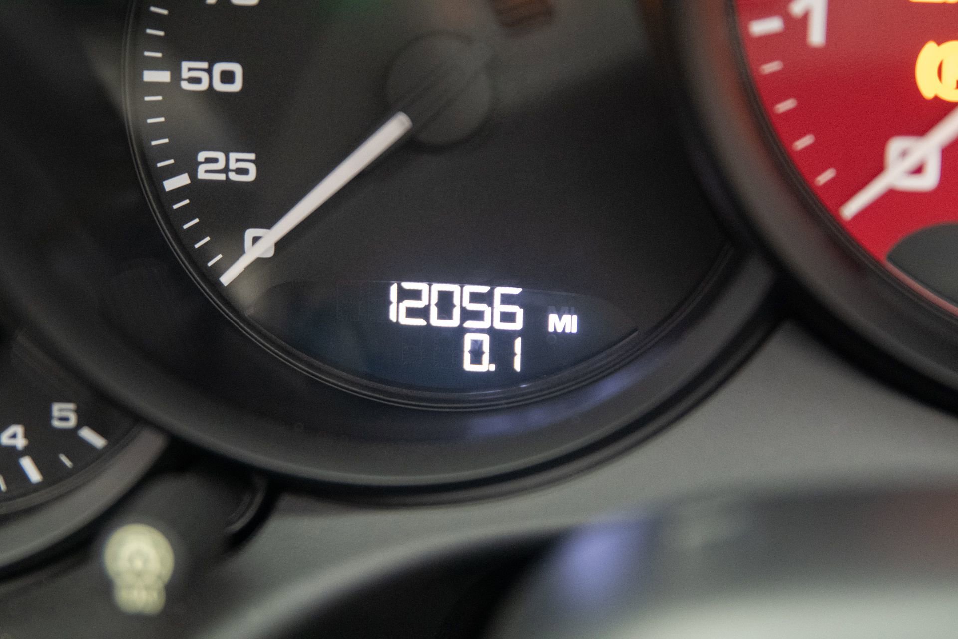 Used 2015 Porsche 911 Carrera 4 GTS image 28