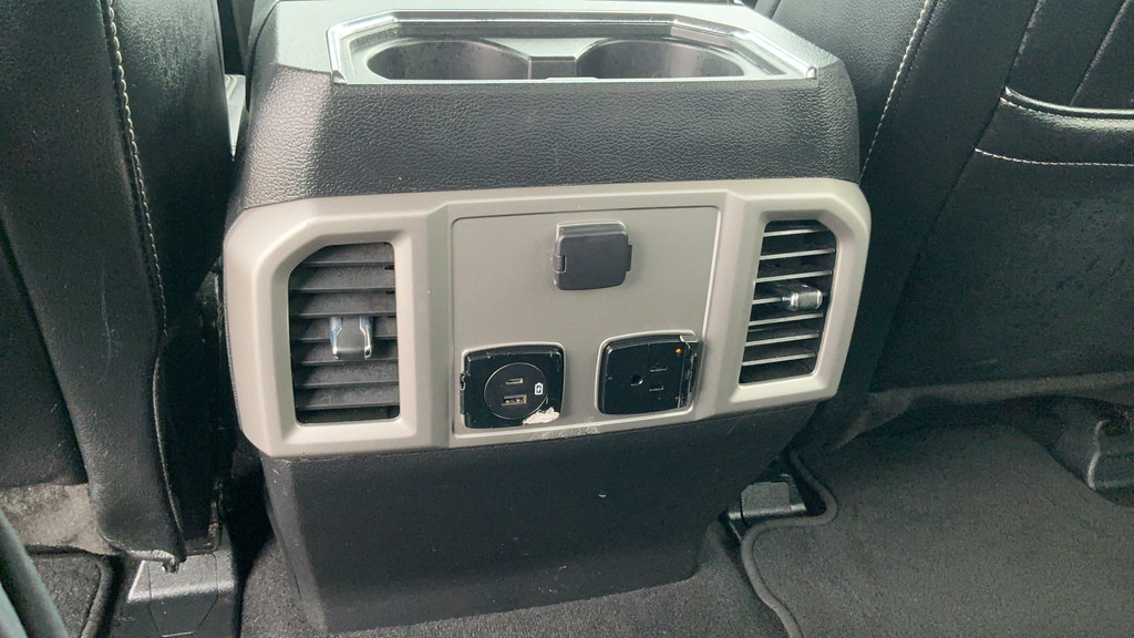 Used 2021 Ford F250 Lariat w/ Lariat Value Package AWD/4WD image 10