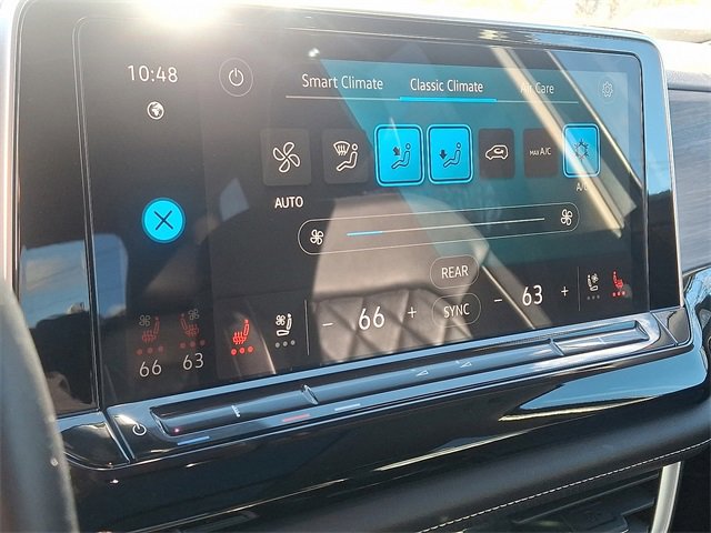 Used 2024 Volkswagen Atlas SEL Premium R-Line image 18