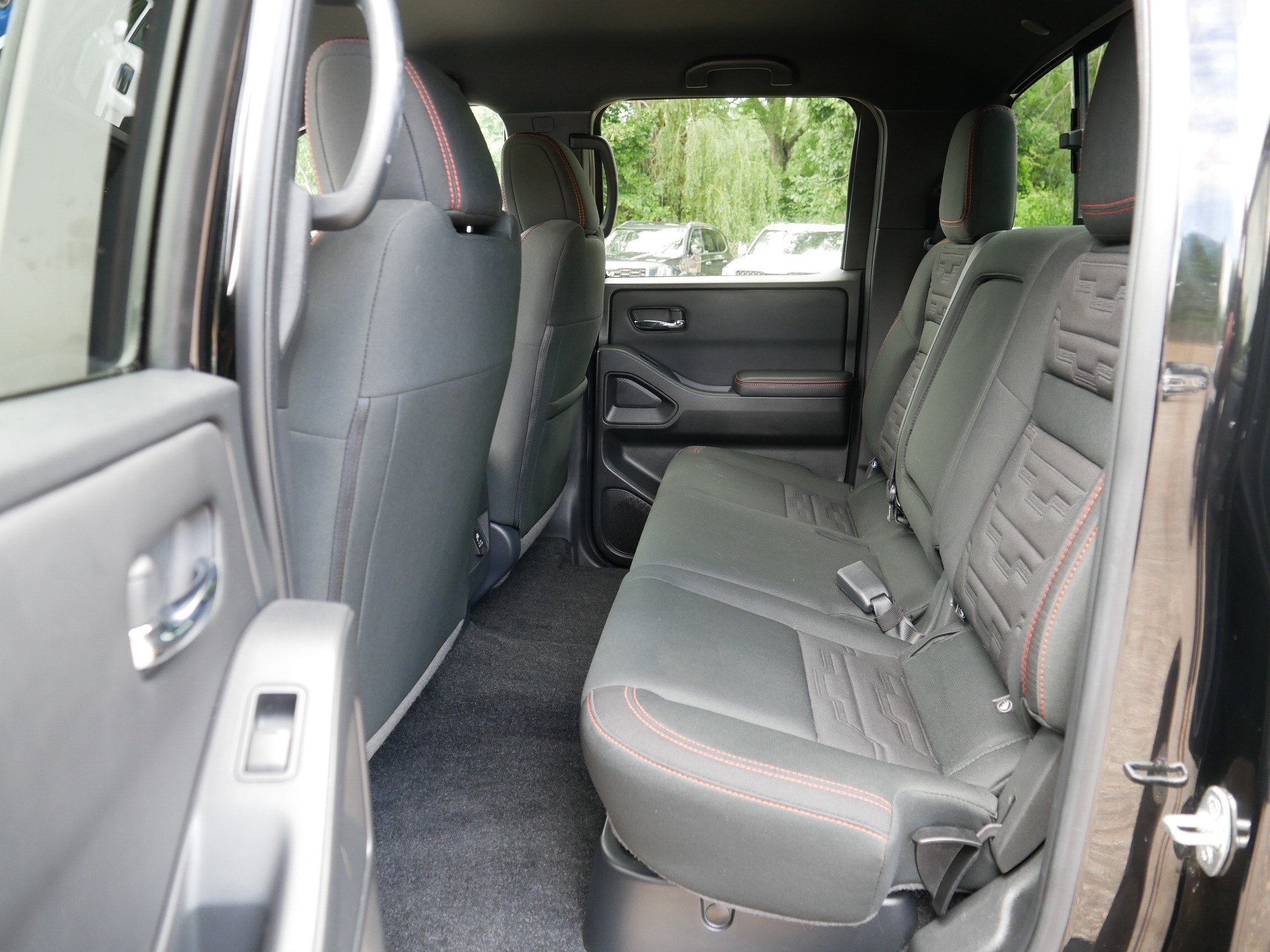 Certified 2023 Nissan Frontier PRO-4X w/ Pro Convenience Package AWD/4WD image 35