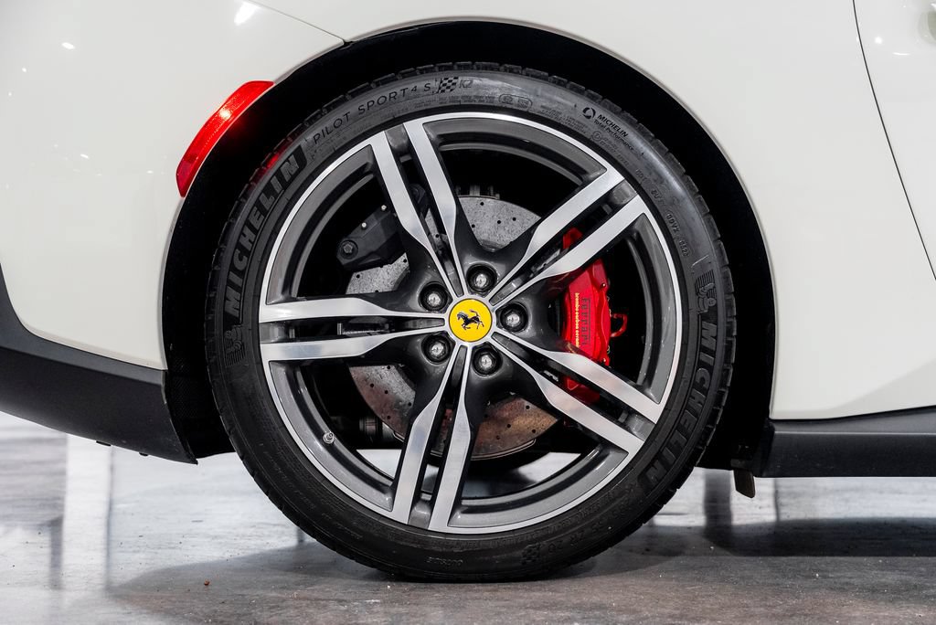 Used 2020 Ferrari Portofino RWD image 78