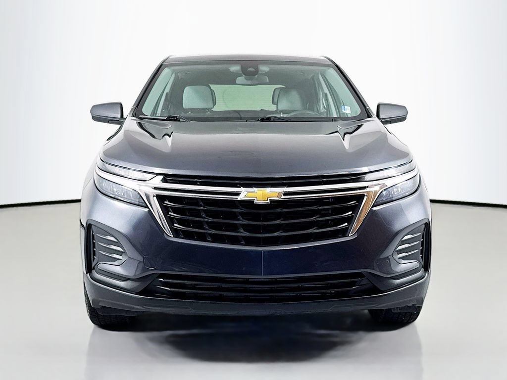 Used 2022 Chevrolet Equinox LS AWD/4WD image 2
