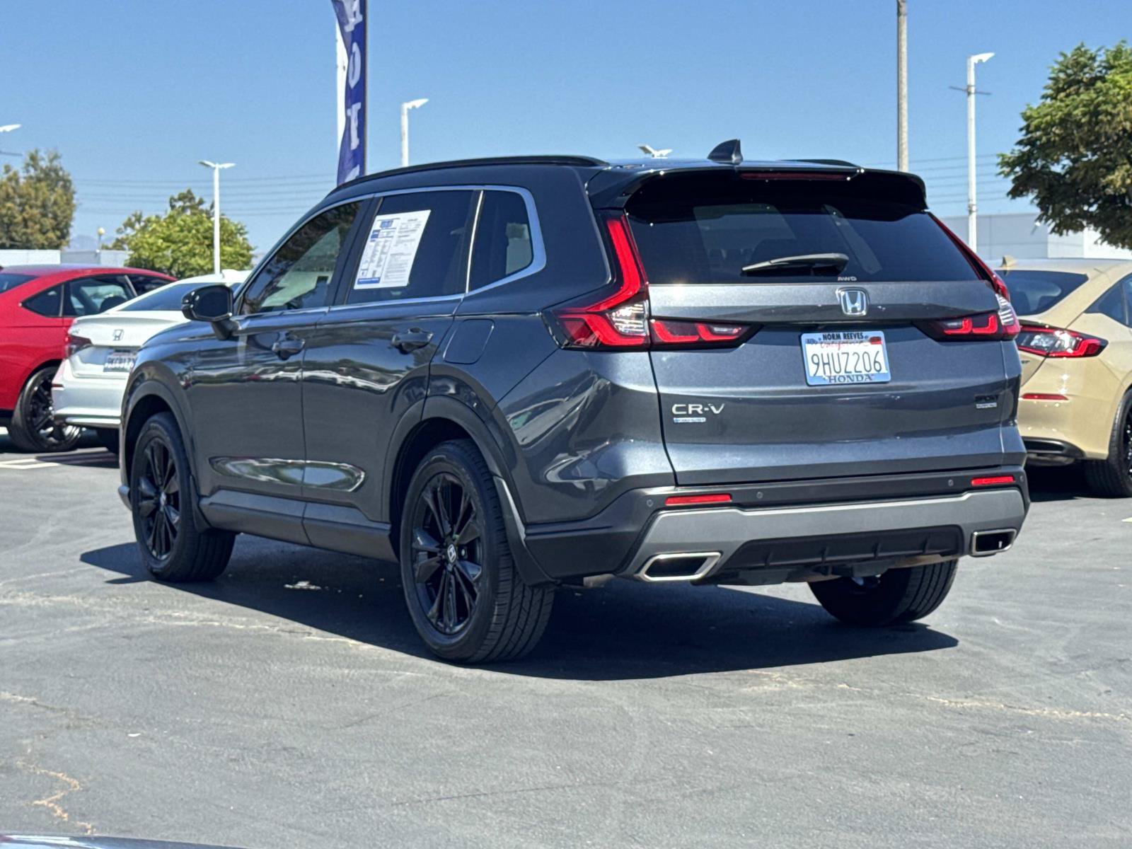 Used 2024 Honda CR-V Sport Touring image 3