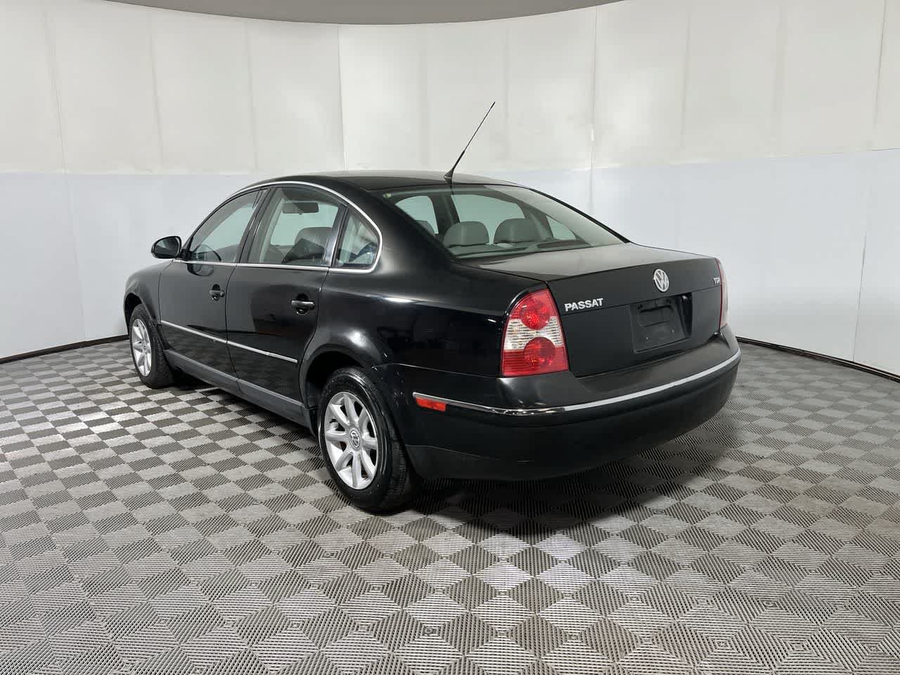 Used 2004 Volkswagen Passat GLS FWD image 6