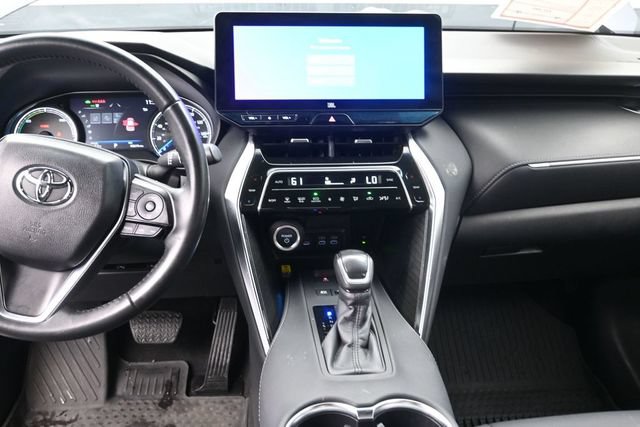 Certified 2024 Toyota Venza XLE AWD/4WD image 31