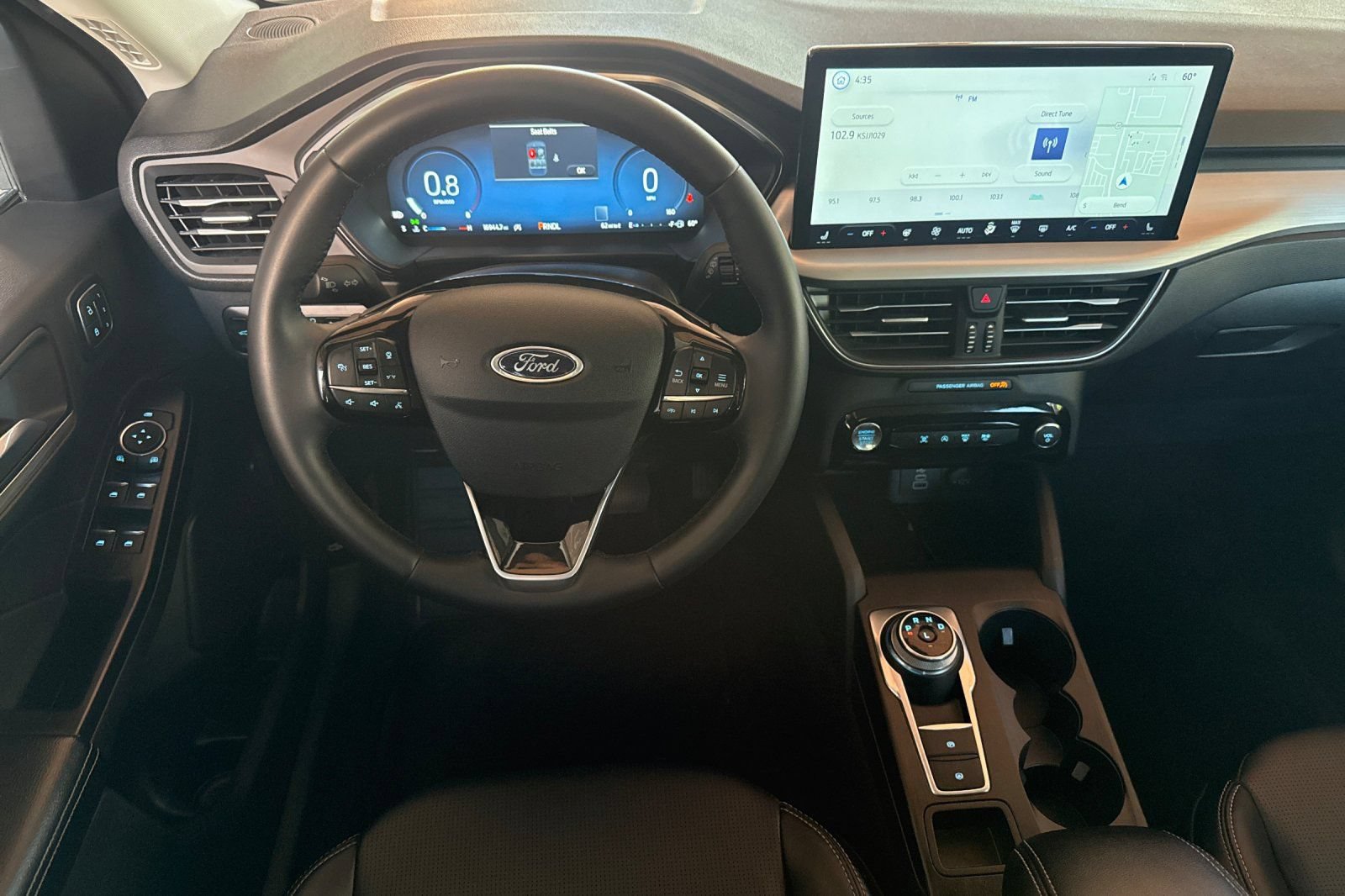 Used 2025 Ford Escape Platinum AWD/4WD image 19