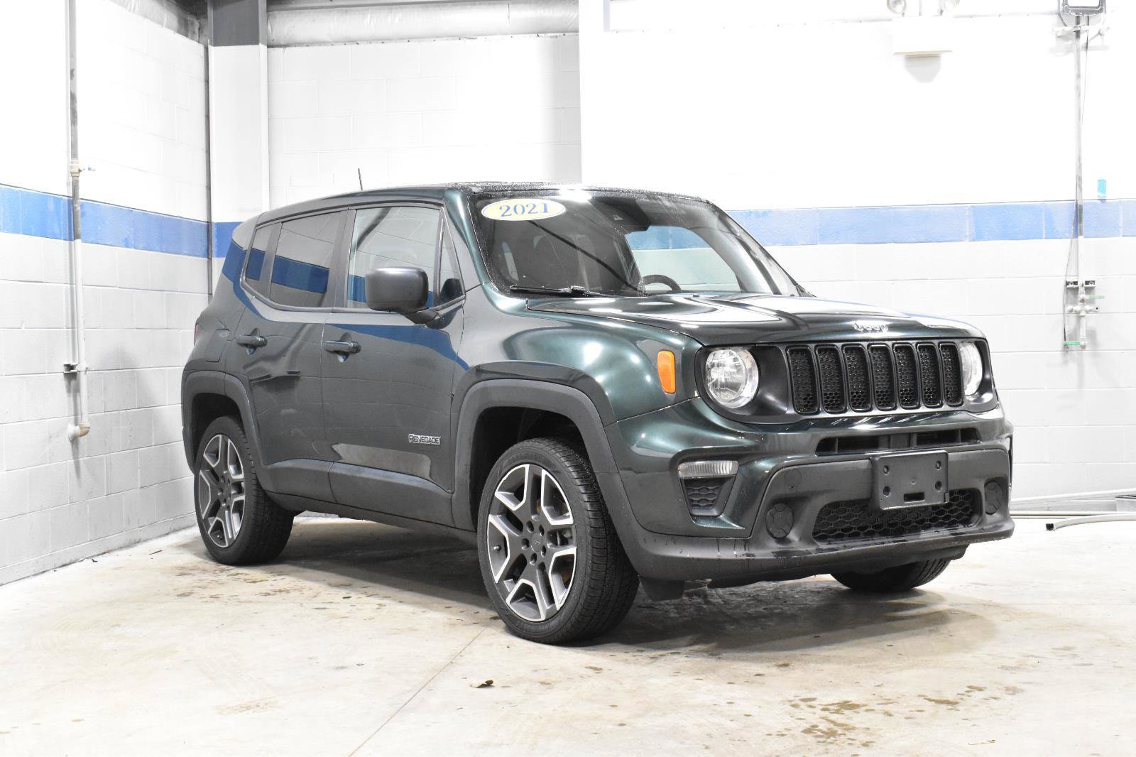 Used 2021 Jeep Renegade Sport image 27