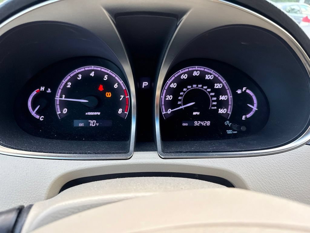 Used 2011 Toyota Avalon Limited FWD image 18