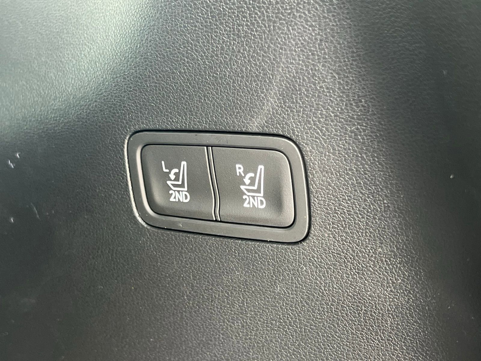 Used 2026 Hyundai Santa Fe SEL image 17