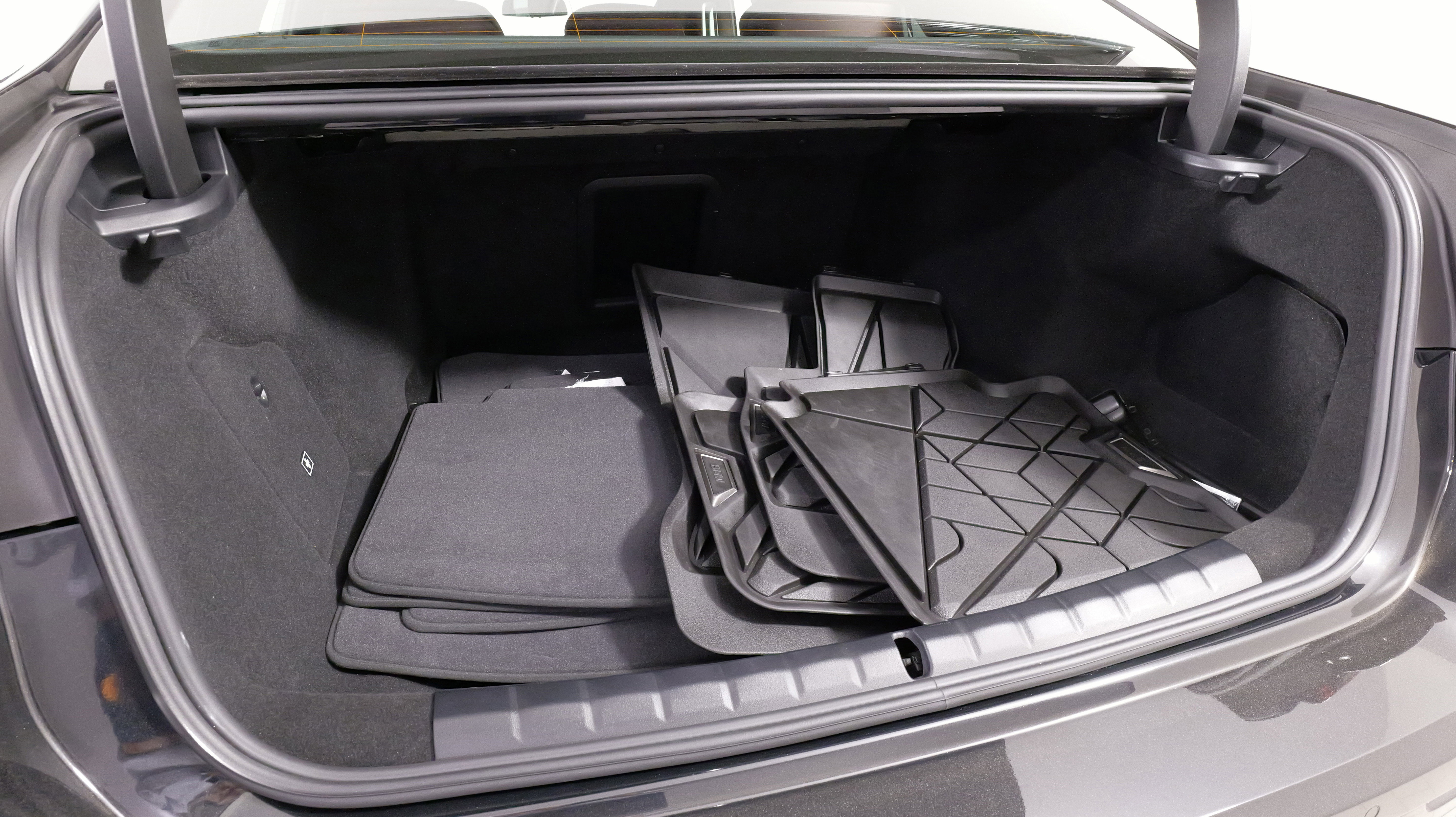 Used 2024 BMW i7 xDrive60 w/ Executive Package image 66