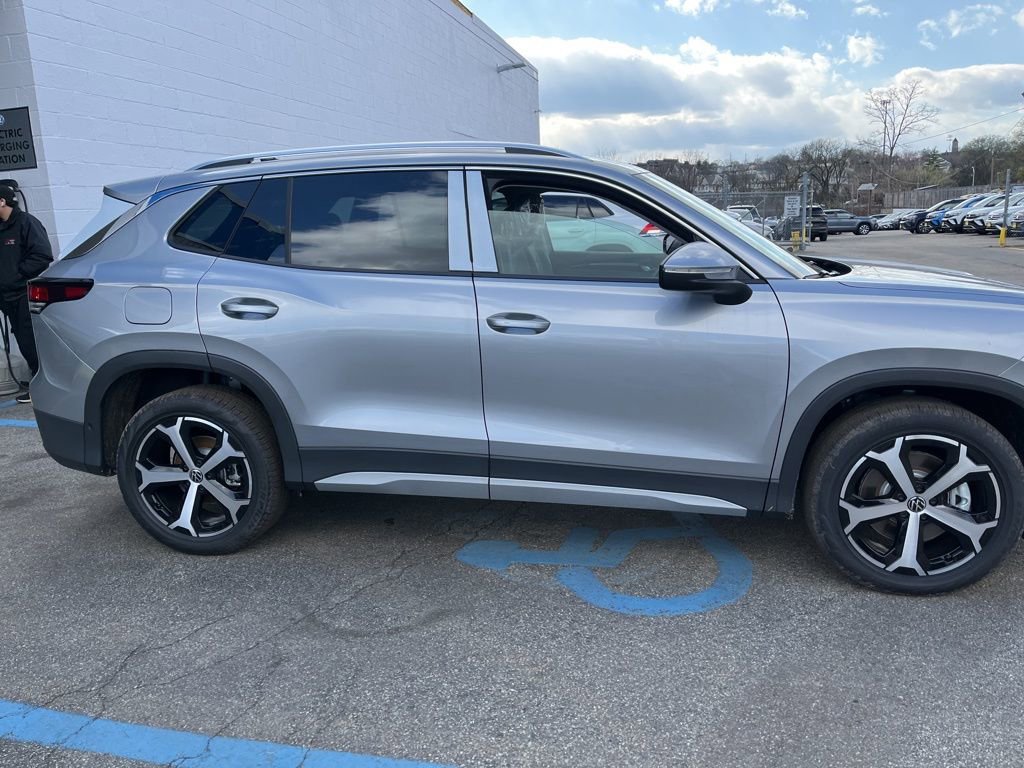 New 2026 Volkswagen Tiguan SE AWD/4WD image 4