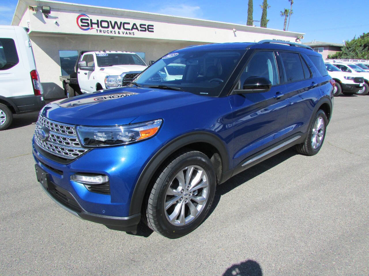Used 2023 Ford Explorer Limited image 4