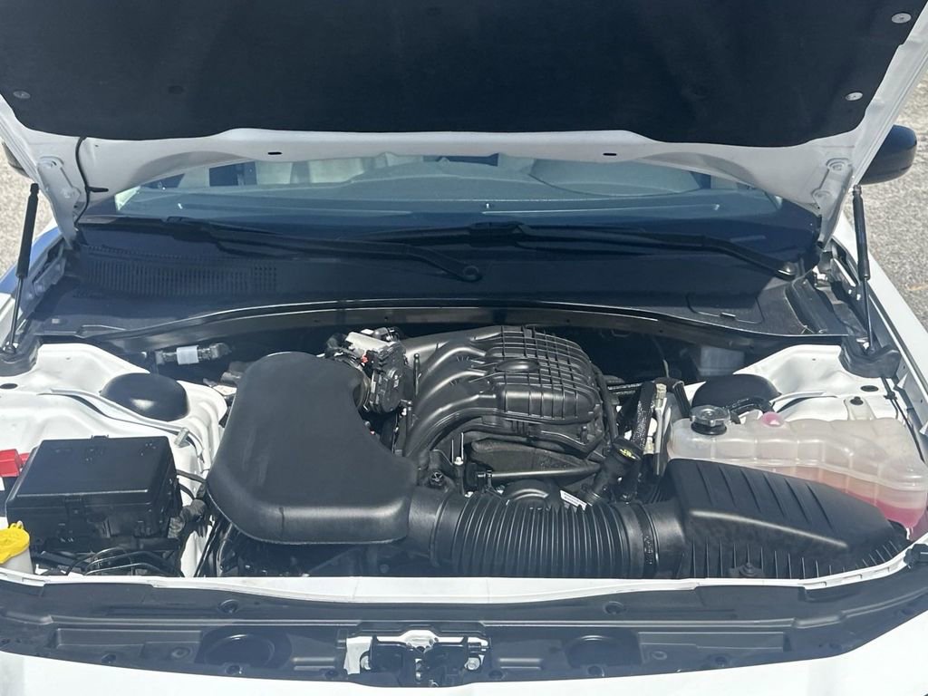 Used 2023 Chrysler 300 Touring w/ Sport Appearance Package image 11