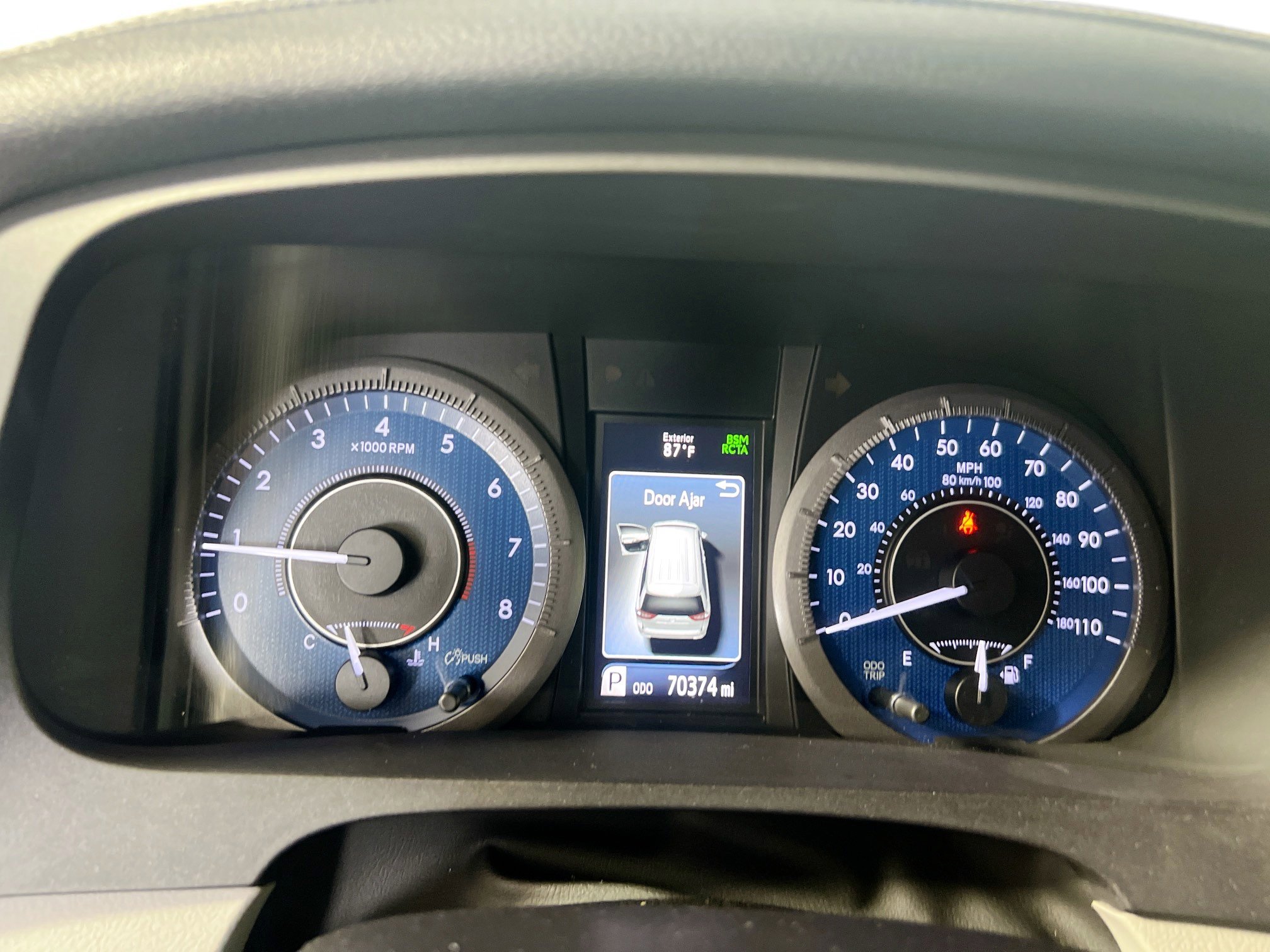 Used 2020 Toyota Sienna XLE image 23