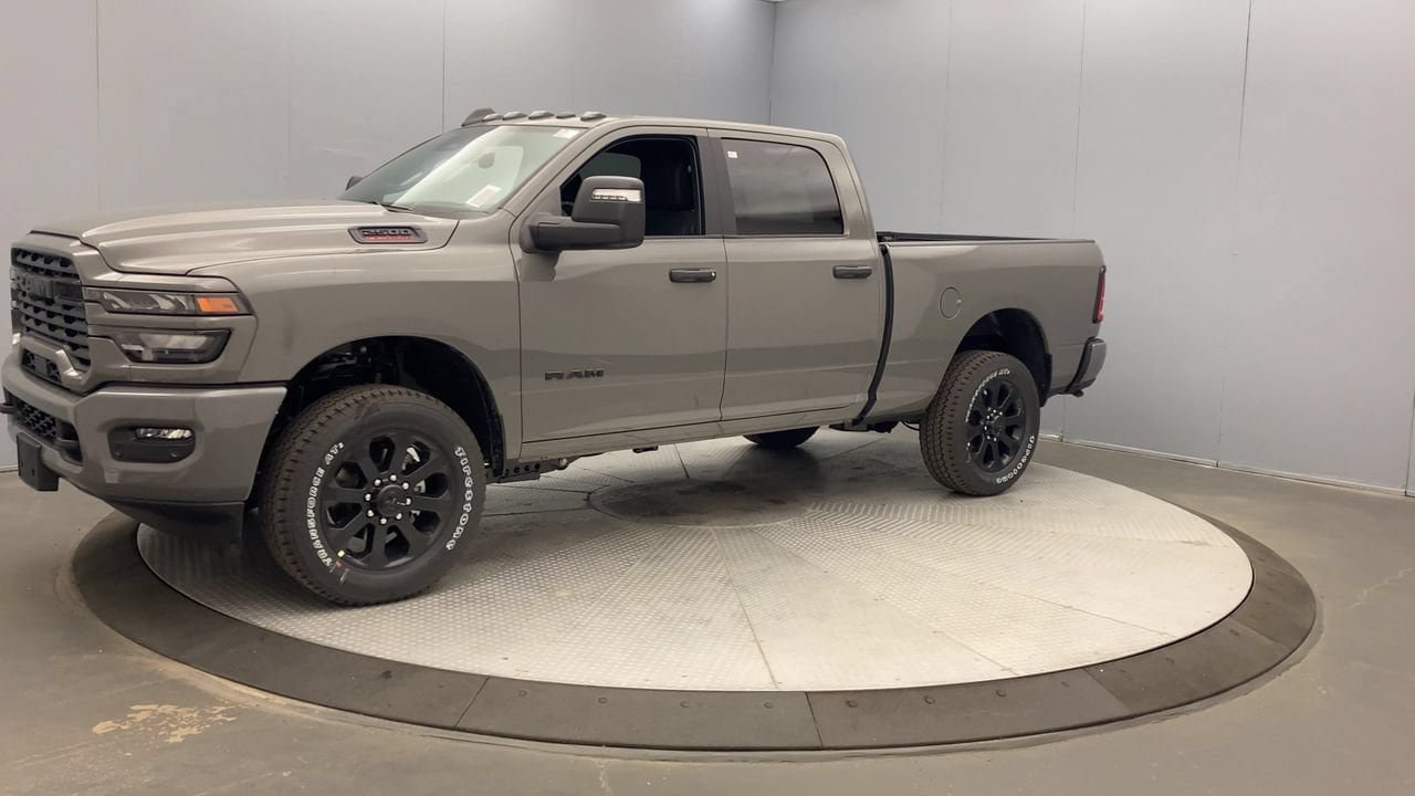 New 2026 RAM 2500 Big Horn AWD/4WD image 9