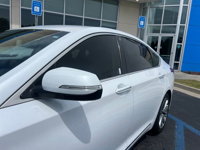 Used 2018 Genesis G80 3.8 RWD image 10