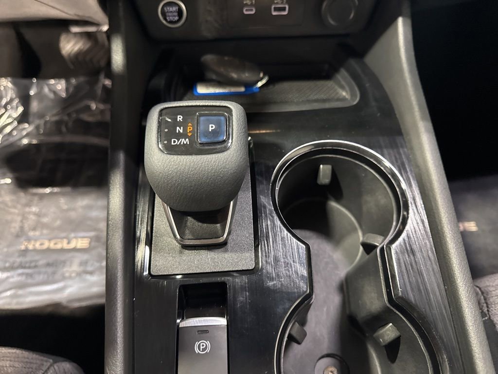 Used 2021 Nissan Rogue SV AWD/4WD image 23